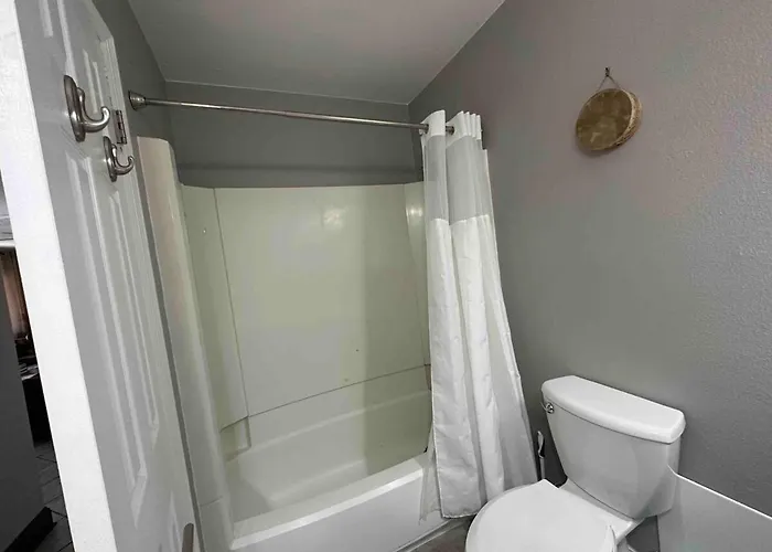Serenity Retreat - Wy Holiday home Pine Haven