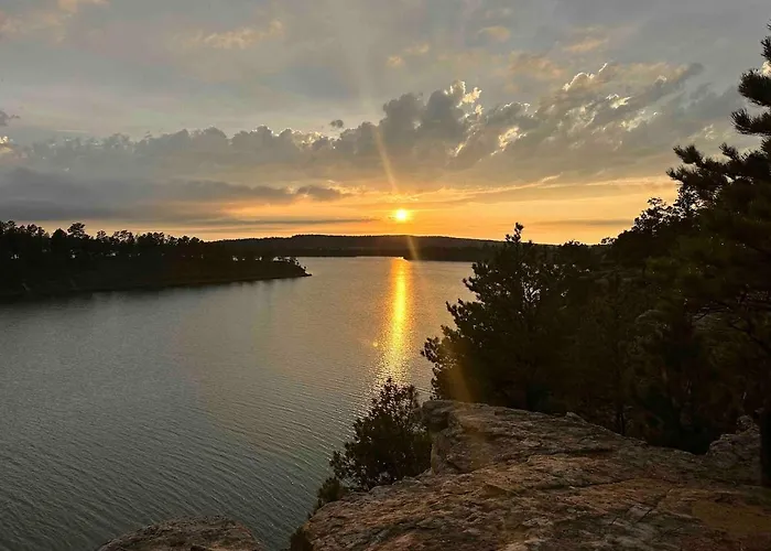 Serenity Retreat - Wy Pine Haven